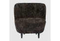 Кресло для отдыха Stay Lounge Chair - Small, with wood legs, Sheepskin upholstery GUBI
